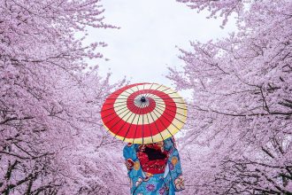 Why Japan’s Hidden Villages Are 2025’s Top Destination 9 asian woman 1