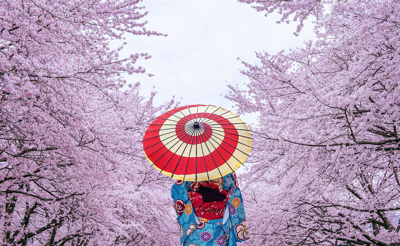 Why Japan’s Hidden Villages Are 2025’s Top Destination 1 asian woman 1