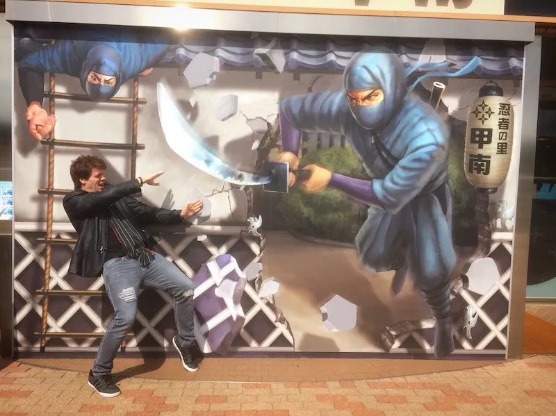 Menjelajah Koka, Shiga: Surga Ninjutsu, Keramik, dan Keindahan Alam 9 Donny KImball vs. a Ninja in Koka