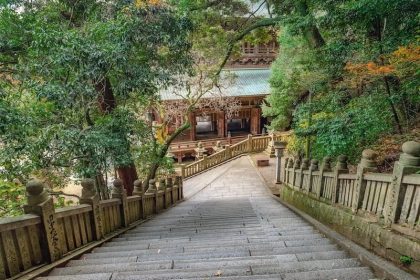 Kotohira gus Stairs