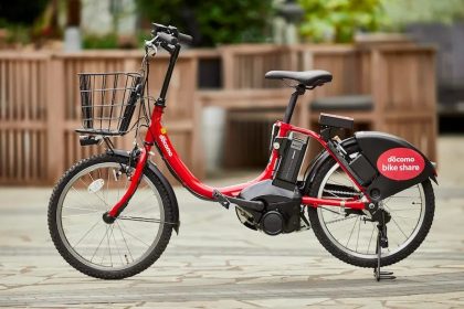 Bersepeda Keliling Tokyo: Menjelajahi Sisi Lain di Antara Stasiun Kereta 13 One of Docomos Shared Electronic Bicycles