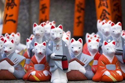 Shinbutsu Shugo: Warisan Sinkretisme Buddha dan Shinto 30 Shinbutsu Shugo Fox Statues