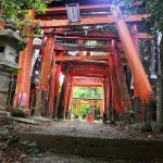 Fushimi Hakuseki Inari Shrine: Permata Tersembunyi di Yokosuka 11 The Torii of Fushimi Hakuseki Inari Shrine