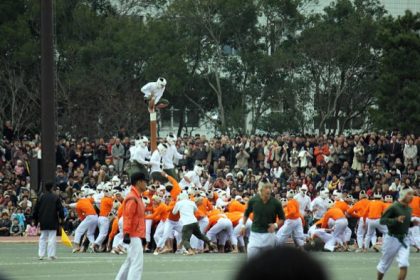 Botaoshi: Olahraga Ekstrem Menjatuhkan Tiang Ala Militer Jepang 17 header 640x 2