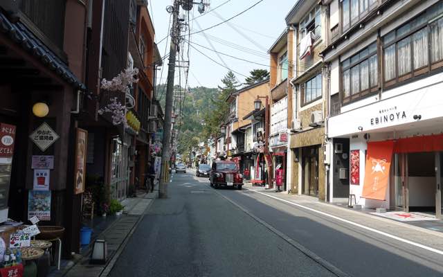 Menjelajah Kinosaki Onsen: Santai di 7 Pemandian Air Panas Legendaris, Ketemu Gen-san, Makan Kepiting, dan Nonton Kembang Api di Prefektur Hyogo 15 header 640x 86