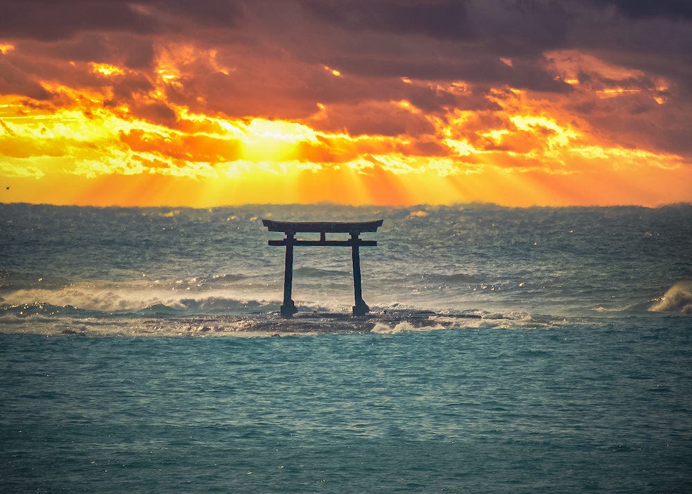 Liburan ke Katsuura: Santai di Semenanjung Boso Chiba 4 A Torii in the Sea by Katsuura