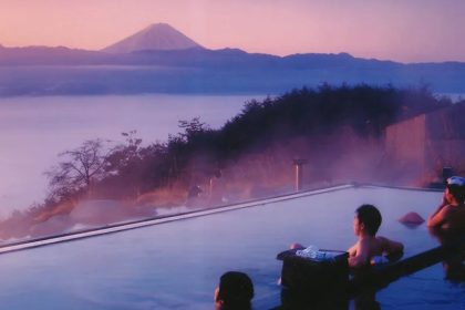 Menikmati Pemandian Air Panas Alami Hottarakashi Onsen di Prefektur Yamanashi 25 A View of Mt. Fuji from Hottarakashi Onsen