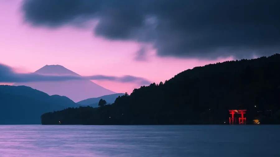 Mt. Fuji Lake Ashi and Hakone Shrine