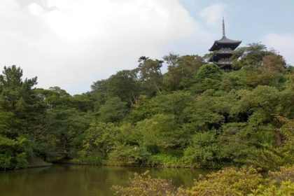 Taman Sankei-en | Permata Tersembunyi di Tengah Kota Yokohama 46 Sankei ens Pagoda