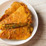 Resep Telur Dadar Padang Bumbu Kari yang Gurih dan Berempah 3 ilustrasi telur dadar padang 1769047551498 169