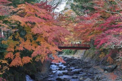 Pesona Shuzenji Onsen, Salah Satu Kota Onsen Terbaik di Shizuoka 7 A Bridge at Shuzenji Onsen in Shizuoka