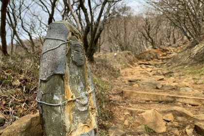 Wisata Spiritual Gunung Oyama, Salah Satu Pesona Kanagawa 49 A Buddist Statue Near the Summit of Mt. Oyama