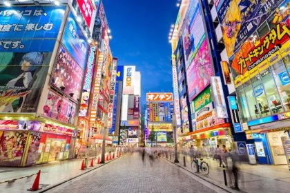 Petualangan Otaku: Surga Tersembunyi di Jepang yang Wajib Dikunjungi Para Geeks 47 Akihabara at Night