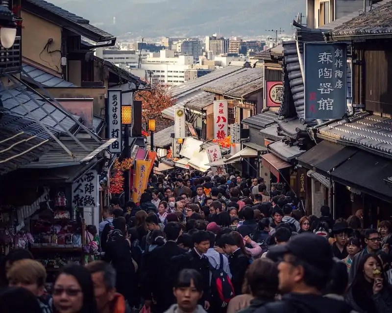 Crowded Kiyomizu dera