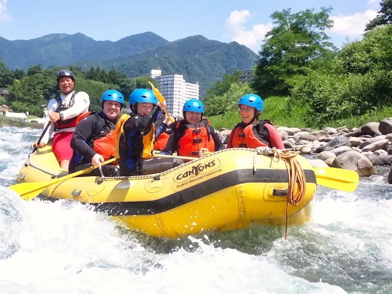 Minakami yang Bergunung-gunung | Destinasi Petualangan Outdoor Terbaik di Jepang 6 Minakami Rafting