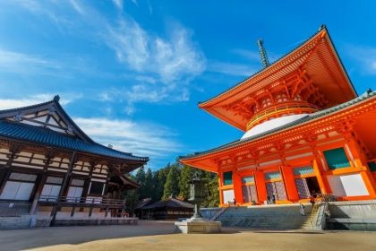 Menghabiskan Malam di Gunung Koya, Puncak Suci yang Penuh Ketenangan 4 The Danjo Garan and Giant Pagoda of Mt. Koya