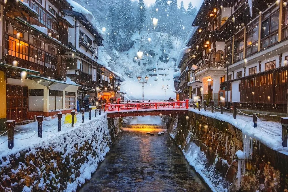 Panduan JR East Pass (Tohoku Area): 5 Hari Menjelajahi Jepang Utara 11 Daytime Ginzan Onsen