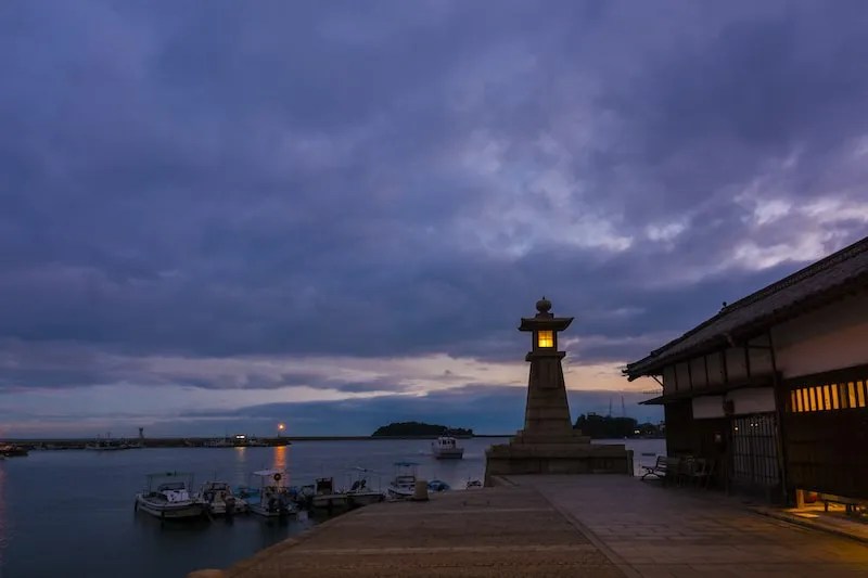 Menjelajah Tomonoura Hiroshima: Kota Pelabuhan Menawan di Laut Pedalaman Seto 6 The Lighthouse of Tomonoura in Hiroshima