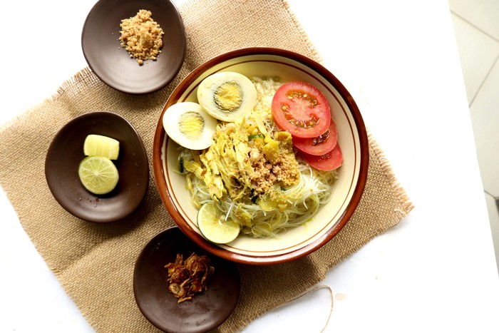 Resep Soto Ayam Lamongan Asli Kuah Kuning, Lengkap Pakai Koya 1 berasal dari jawa timur ini beda soto lamongan dan soto ambengan 2