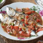 3 Resep Ikan Kembung: Balado hingga Kuah Asam yang Lezat 4 resep ikan kembung kukus saus asam jawa