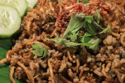 Resep Nasi Goreng Magelangan, Paduan Nasi dan Mi yang Gurih Nikmat 122 resep nasi goreng mawut 169