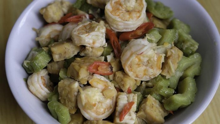 Resep Tumis Pare Udang Gurih dan Sedap untuk Lauk Sehari-hari 1 resep tumis pare 1750864441581 169