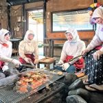 Lagi dan Lagi: Alasan Anda Harus Kembali Mengunjungi Tempat-Tempat di Jepang 2 Ama Hut Hachiman Kamado