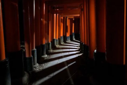 Pesona Fushimi Inari Taisha pada Malam Hari dan Waktu Terbaik untuk Berkunjung 17 Fushimi Inari Taisha at Night