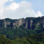 Menjelajah Nokogiriyama Chiba: Pendakian ke "Gunung Gergaji 7 Nokogiriyama as Seen From Afar