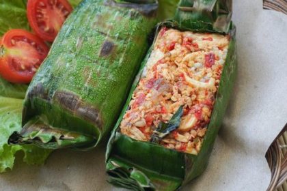 Resep Nasi Bakar Ayam Kemangi, Ide Menu Makan Siang yang Harum dan Sedap 16 nasi bakar 1755520266882 169