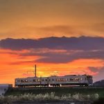Menikmati Perjalanan dengan Kereta: Alasan Saya Lebih Memilih Naik Kereta Api di Jepang 2 Sunset a Local Train in Japan