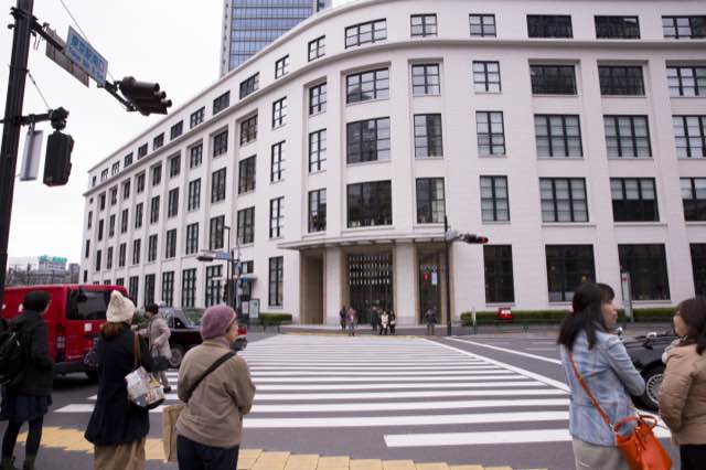 KITTE: Pusat Perbelanjaan Terbaik di Tokyo untuk Barang Mewah Tempat Ini SANGAT BERKELAS! Anda Bakal Terus Mengecap Amplop dengan Gembira 13 header 640x 9